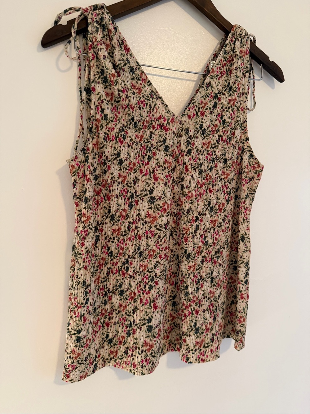 RW&CO. Floral Print Pink and Green Blouse